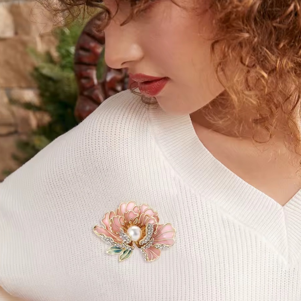 Pink Peony Lustrous Pearl Center Brooch - Picture 7 of 11